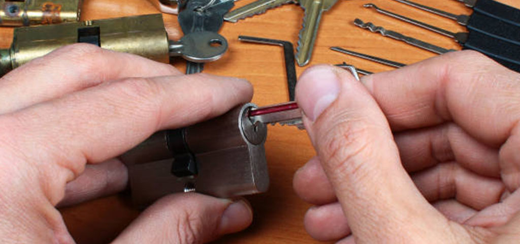 Locks Repair